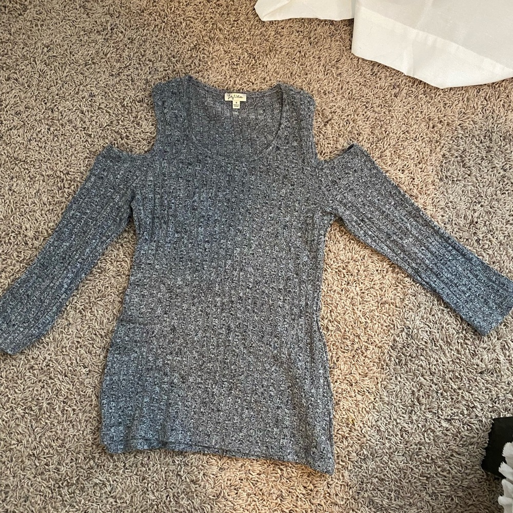 Gray cold shoulder top/thin sweater